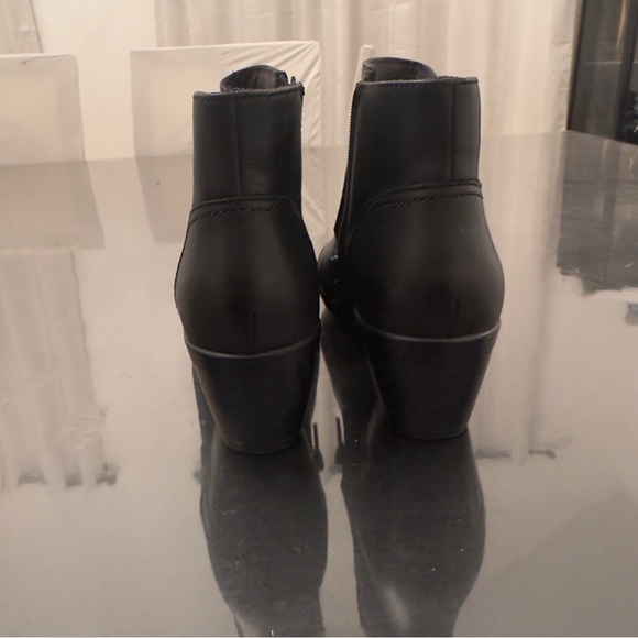 Clark’s Collection Emily Calle Boot Black Womens size 6 - Picture 5 of 6